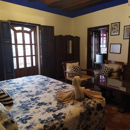 Casa Azul Hotel กัวนาฮัวโต ภายนอก รูปภาพ