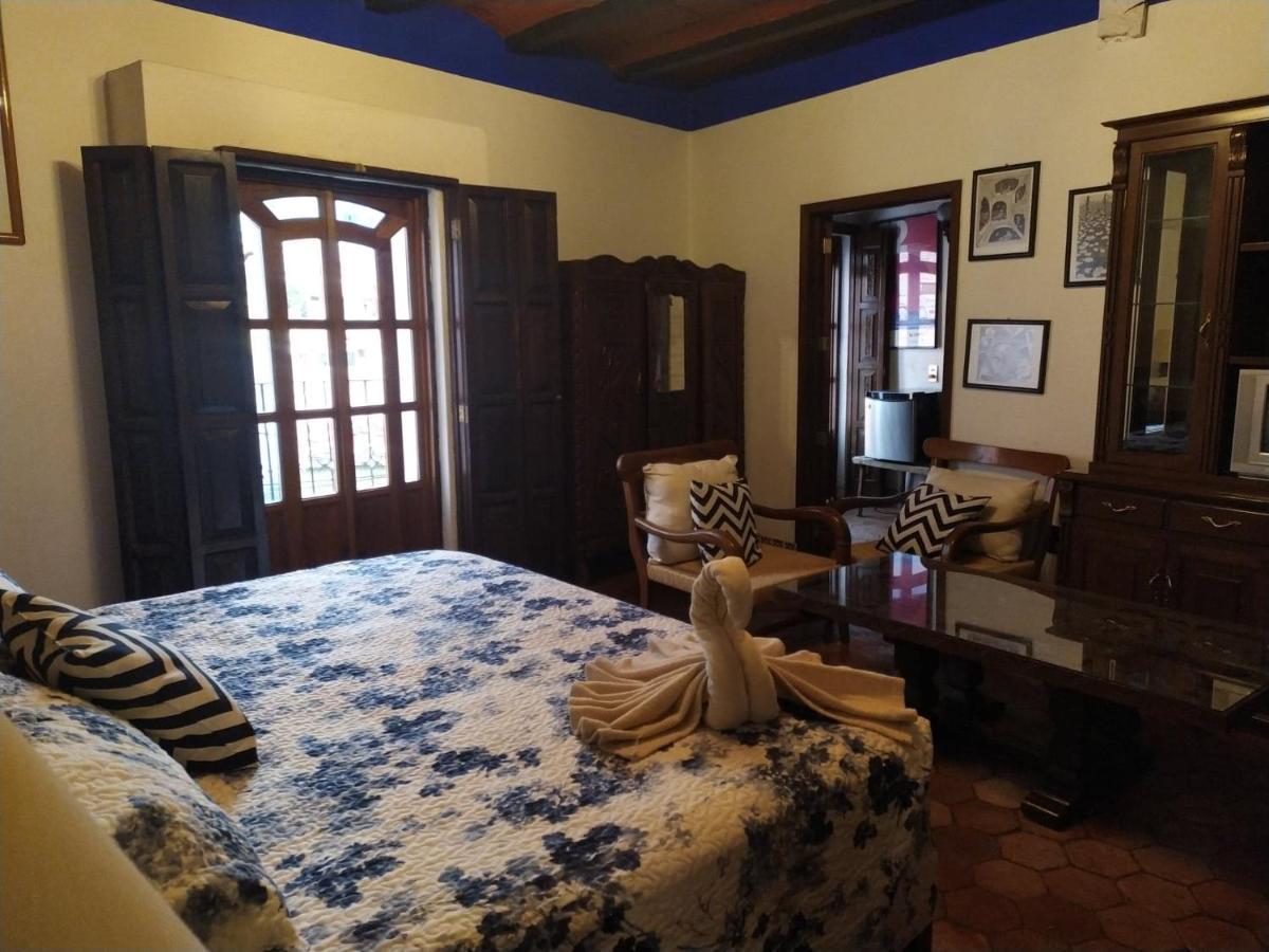 Casa Azul Hotel กัวนาฮัวโต ภายนอก รูปภาพ