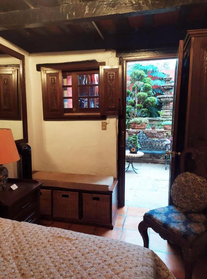 Casa Azul Hotel กัวนาฮัวโต ภายนอก รูปภาพ
